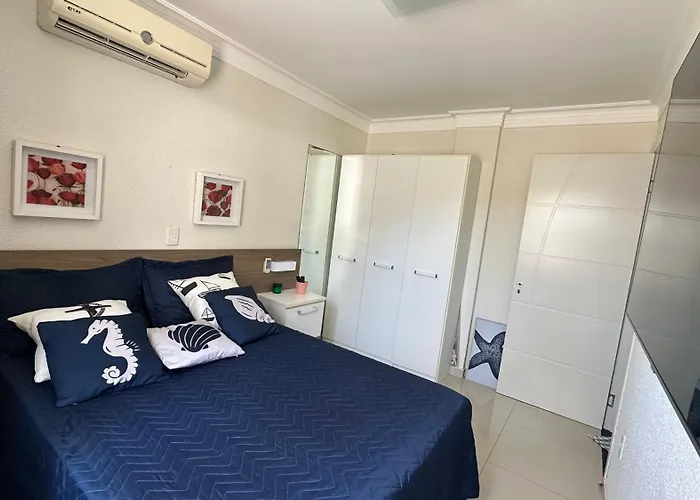Summer Beach 300 mt da praia com amplo lazer e mobília nova Bombinhas